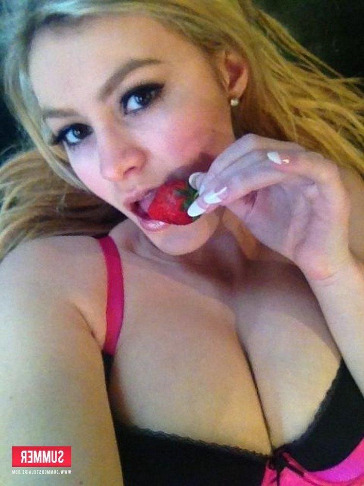 12P Summer strips her sexy pink and black lingerie just for you