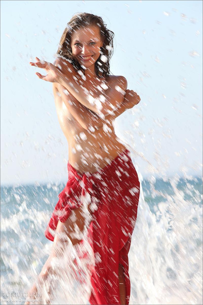 12P MPL Studios Presents Tamara in "Wet Wonderful"