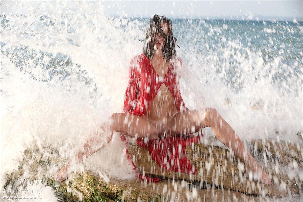 12P MPL Studios Presents Tamara in "Wet Wonderful"