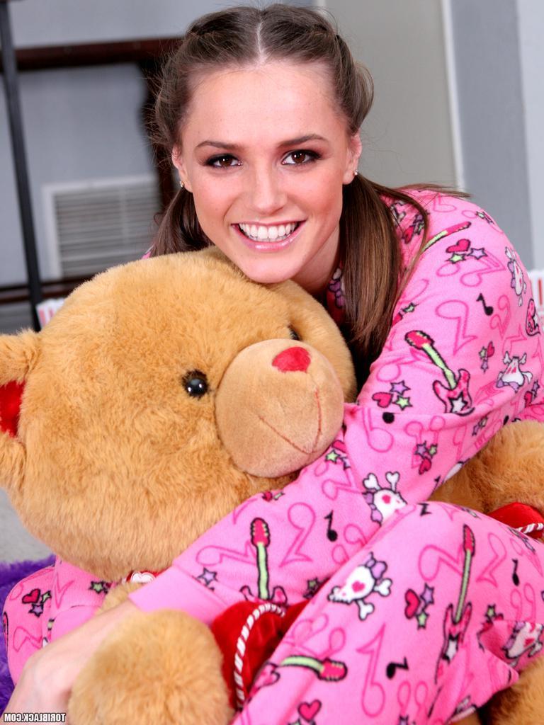 15P Pictures of Tori Black getting naughty in bed