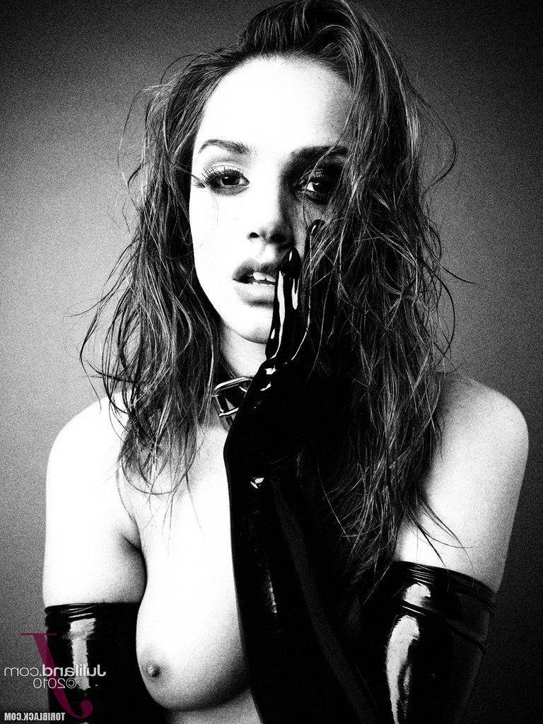 15P Pictures of Tori Black all scary for a belated Halloween