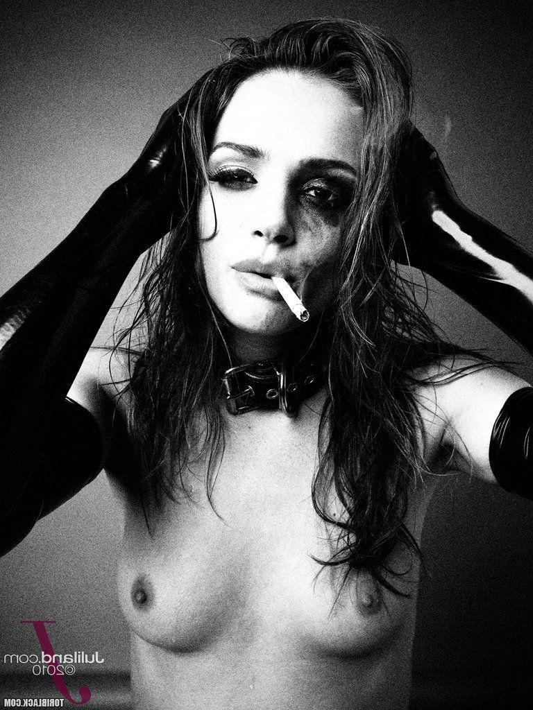 15P Pictures of Tori Black all scary for a belated Halloween
