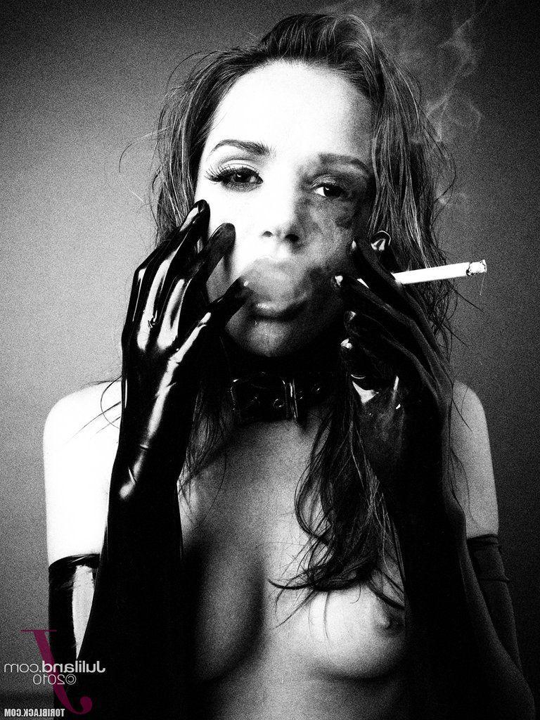 15P Pictures of Tori Black all scary for a belated Halloween