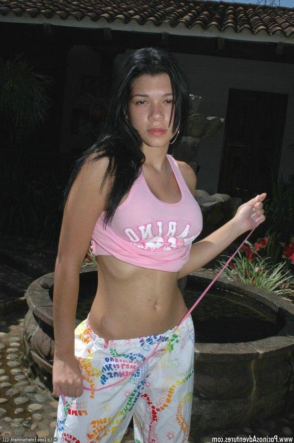15P Pictures of latin girl Diana playing with both of her holes outside
