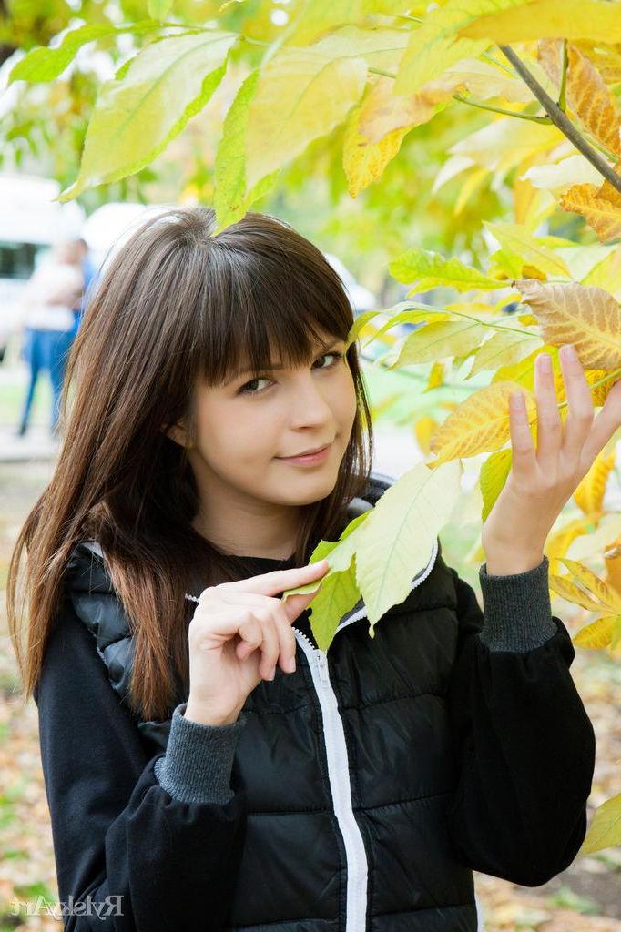16P Petite teen Zelda B goes for a walk and then strips nude