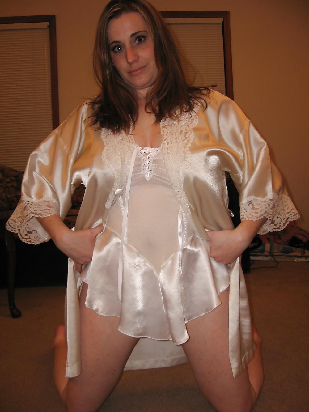 25P More satin beauties