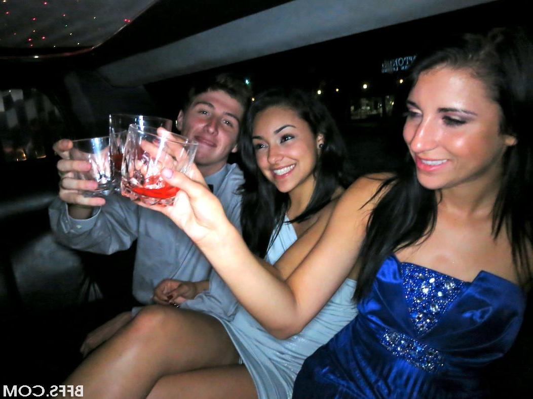 16P Hot coed Marissa Clark gets boned in a limo
