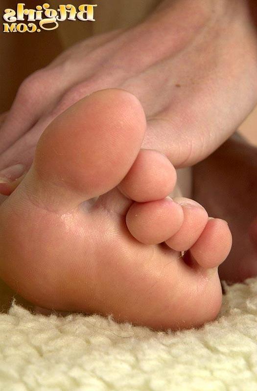 15P Blonde teen shows off her pretty feet and pretty pussy