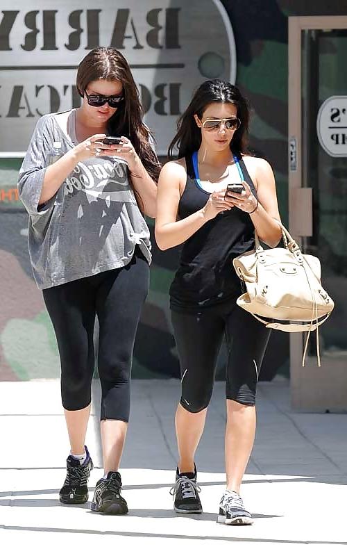 21P Kim Kardashian Leaving Gym