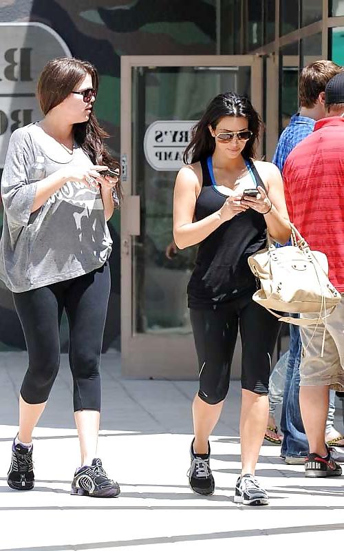 21P Kim Kardashian Leaving Gym