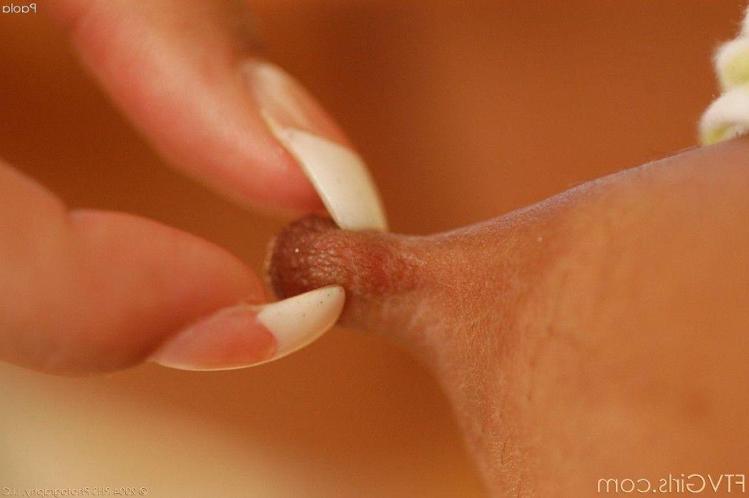 20P Pics of Paola playing with her wet pussy