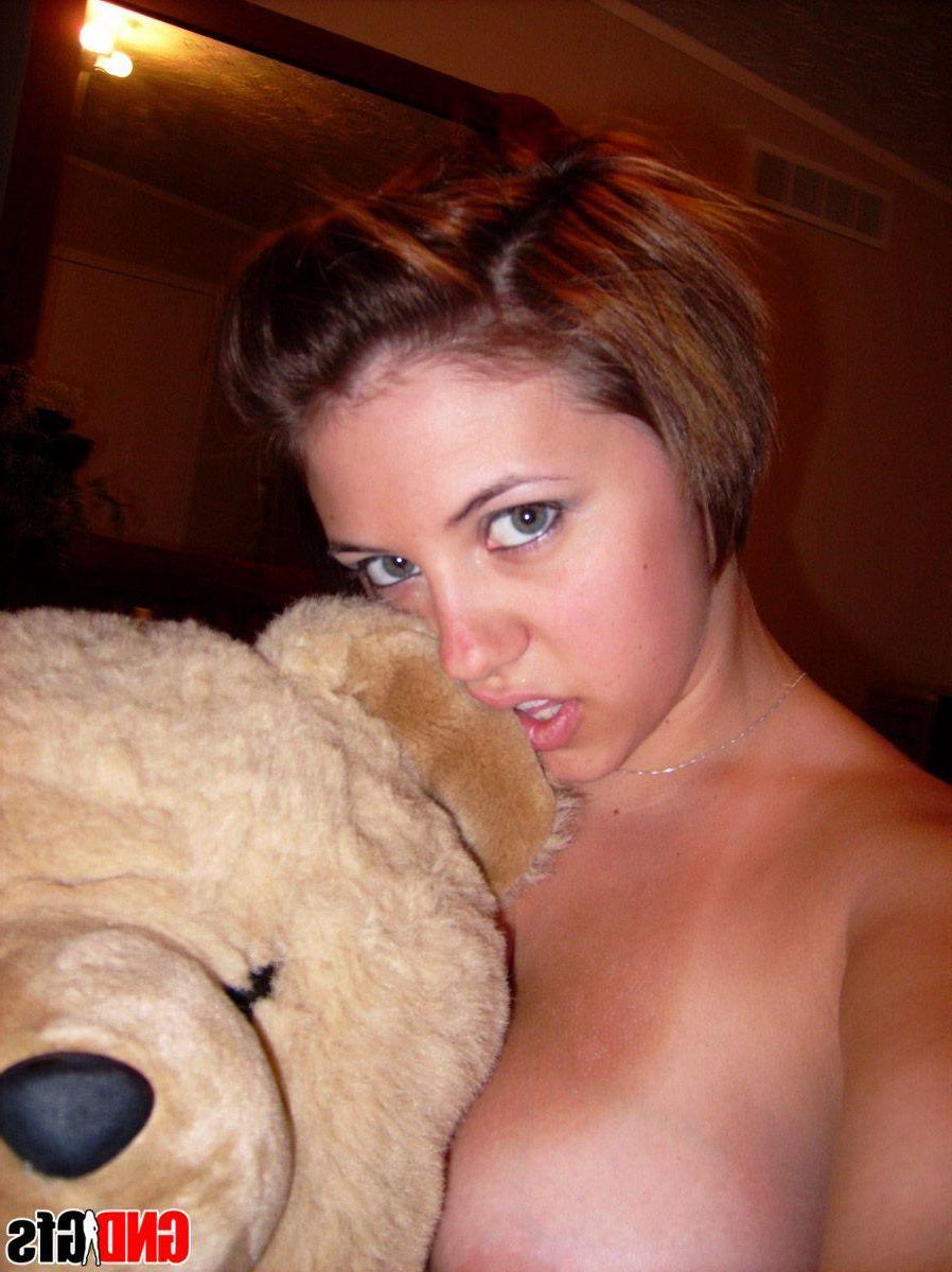 12P Pictures of wild girlfriends strutting their stuff
