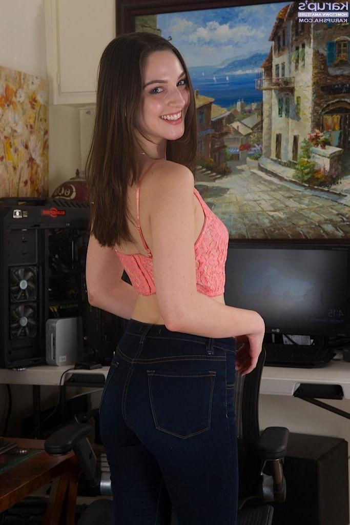 15P Super cute coed Pepper XO strips naked and offers you her tight pussy