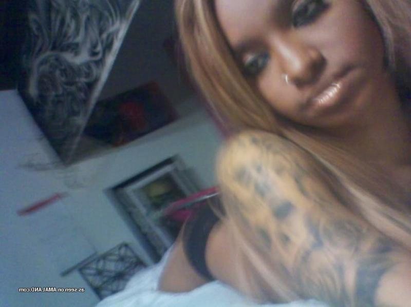 14P Hot pic compilation of a kinky tattooed teen selfshooting