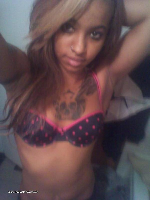 14P Hot pic compilation of a kinky tattooed teen selfshooting