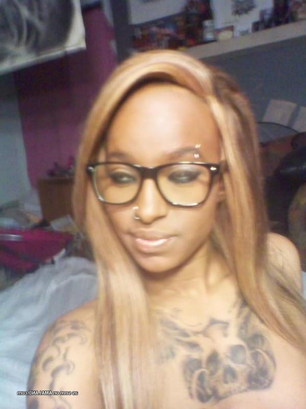 14P Hot pic compilation of a kinky tattooed teen selfshooting
