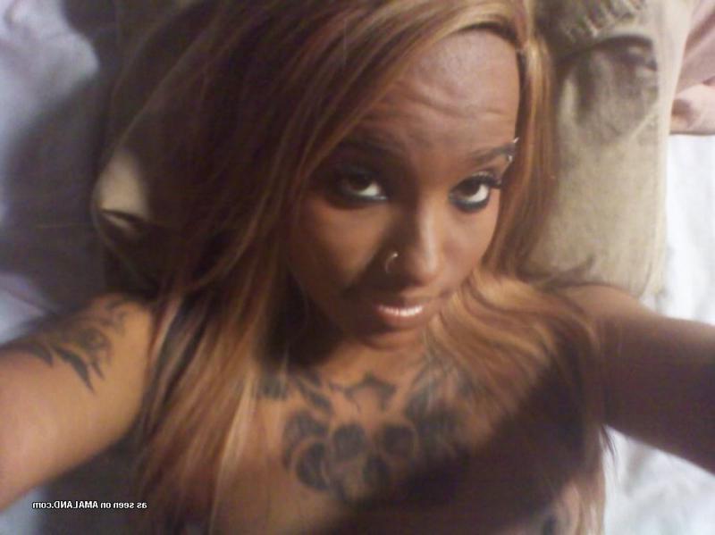14P Hot pic compilation of a kinky tattooed teen selfshooting