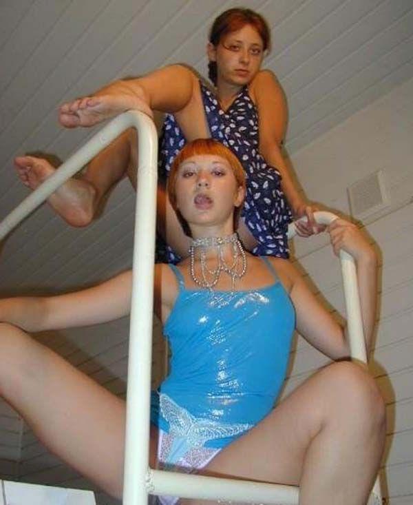 16P Pictures of bi-curious girlfriends going wild