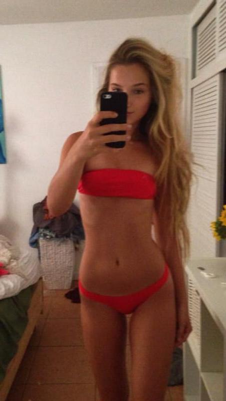 10P Hot college coeds take selfies of their amazing bodies at home