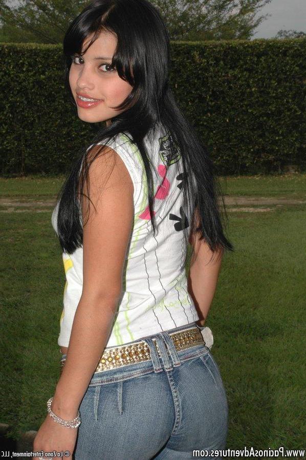15P Pictures of latin girl Johanna spreading her round ass on camera