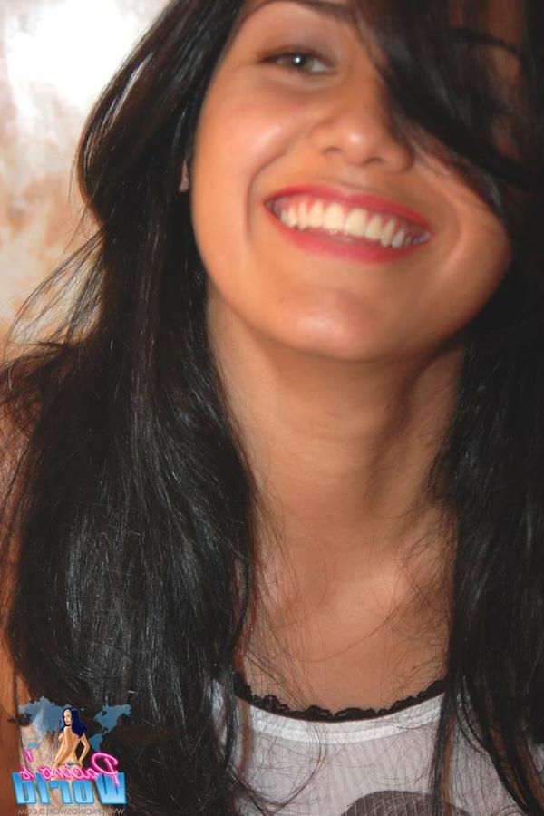 15P Pictures of latina girl Jackie opening up to you