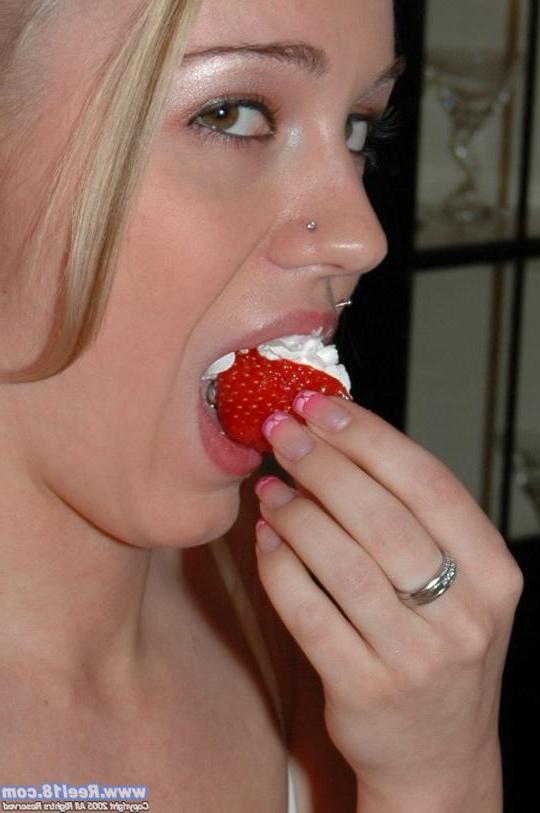 20P Pictures of a hot blond college coed playing with whipped cream