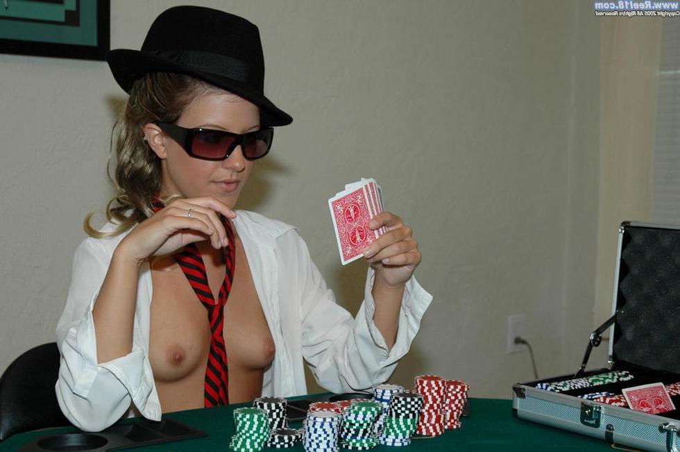 18P Pictures of a hot college coed playing strip poker