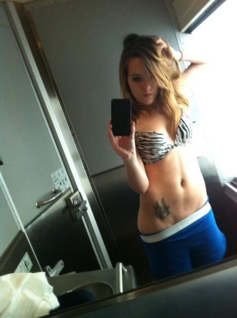 14P Wild college coeds share some steamy hot selfies