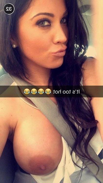 15P Hot college coeds take sexy selfies of their stunning bodies