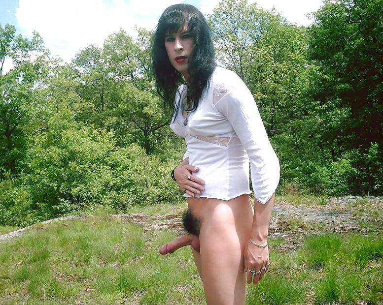 25P Goth tranny with big hairy cock