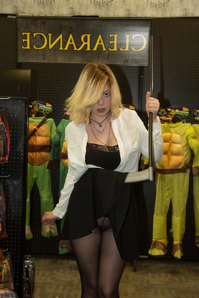 15P Blonde coed Madison Sage gets into the Halloween spirit