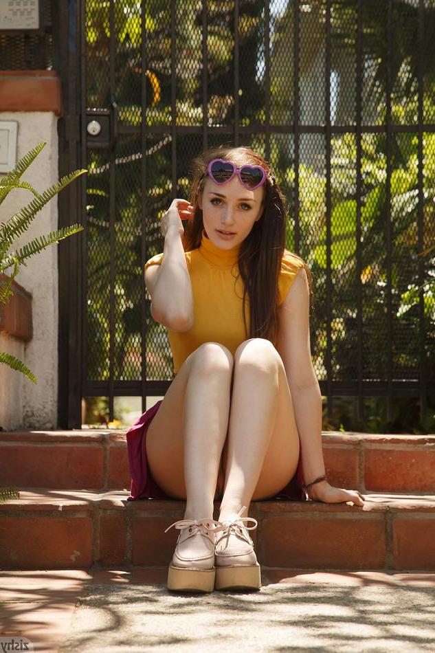 8P Pretty coed Diana Mackie shows you what's up her skirt