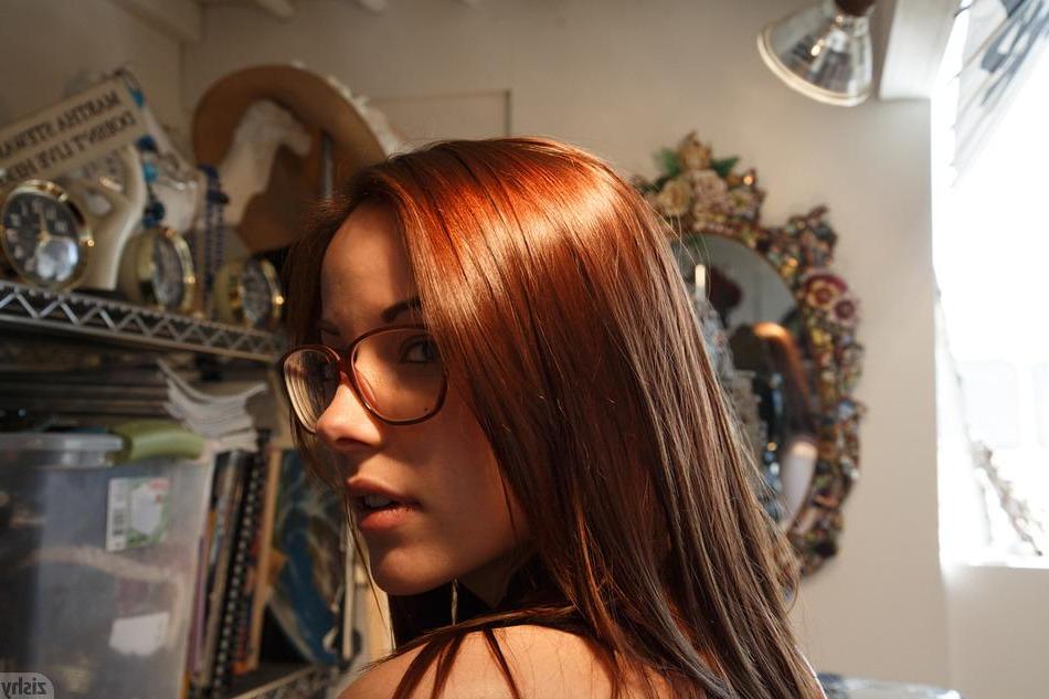 8P Redhead coed Elizabeth Marx teases in her dress