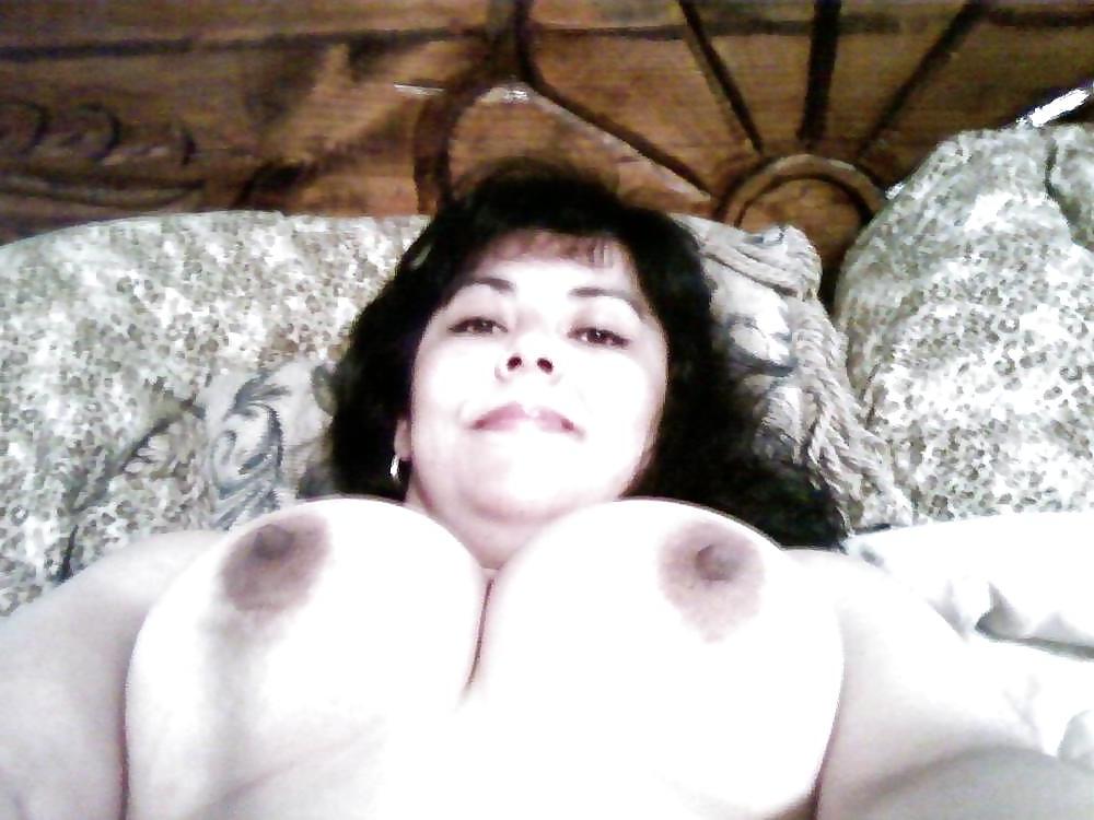 11P Mature Latina