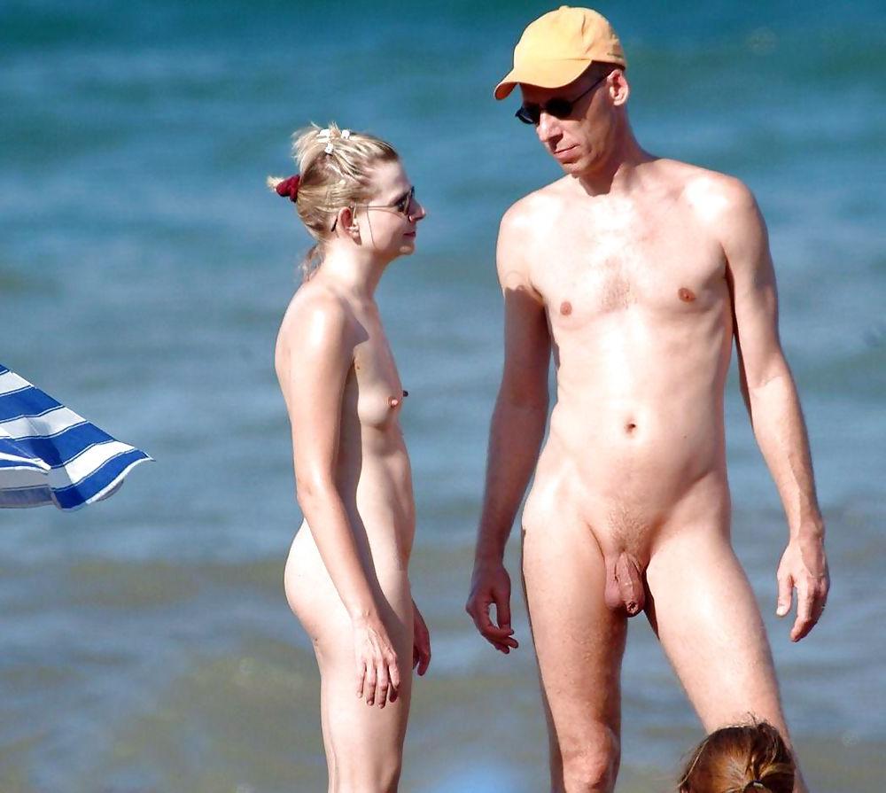 25P Nudist Couples 3
