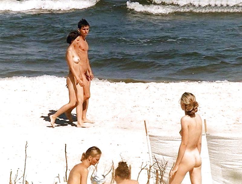 25P Nudist Couples 3