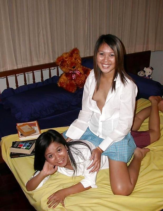13P LESBIAN THAI BAR GIRLS III