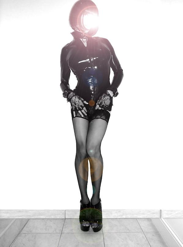 4P Latex chic