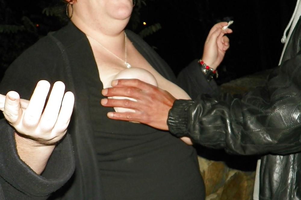 9P Public outdoors blow job-interracial
