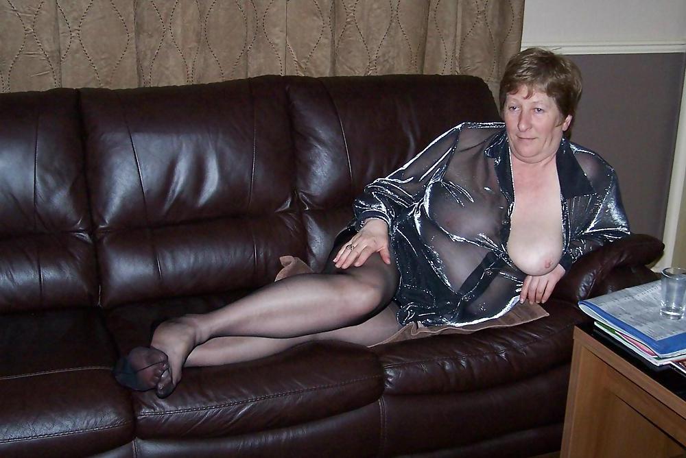13P Mature hairy stockings