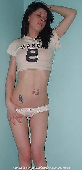 11P MSN Webcam Girl Pics
