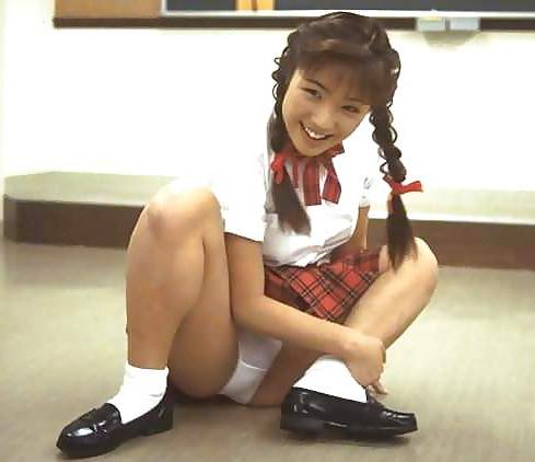 25P High school girls 07