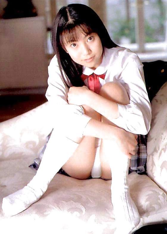 25P High school girls 07