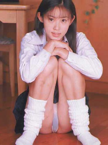 25P High school girls 07