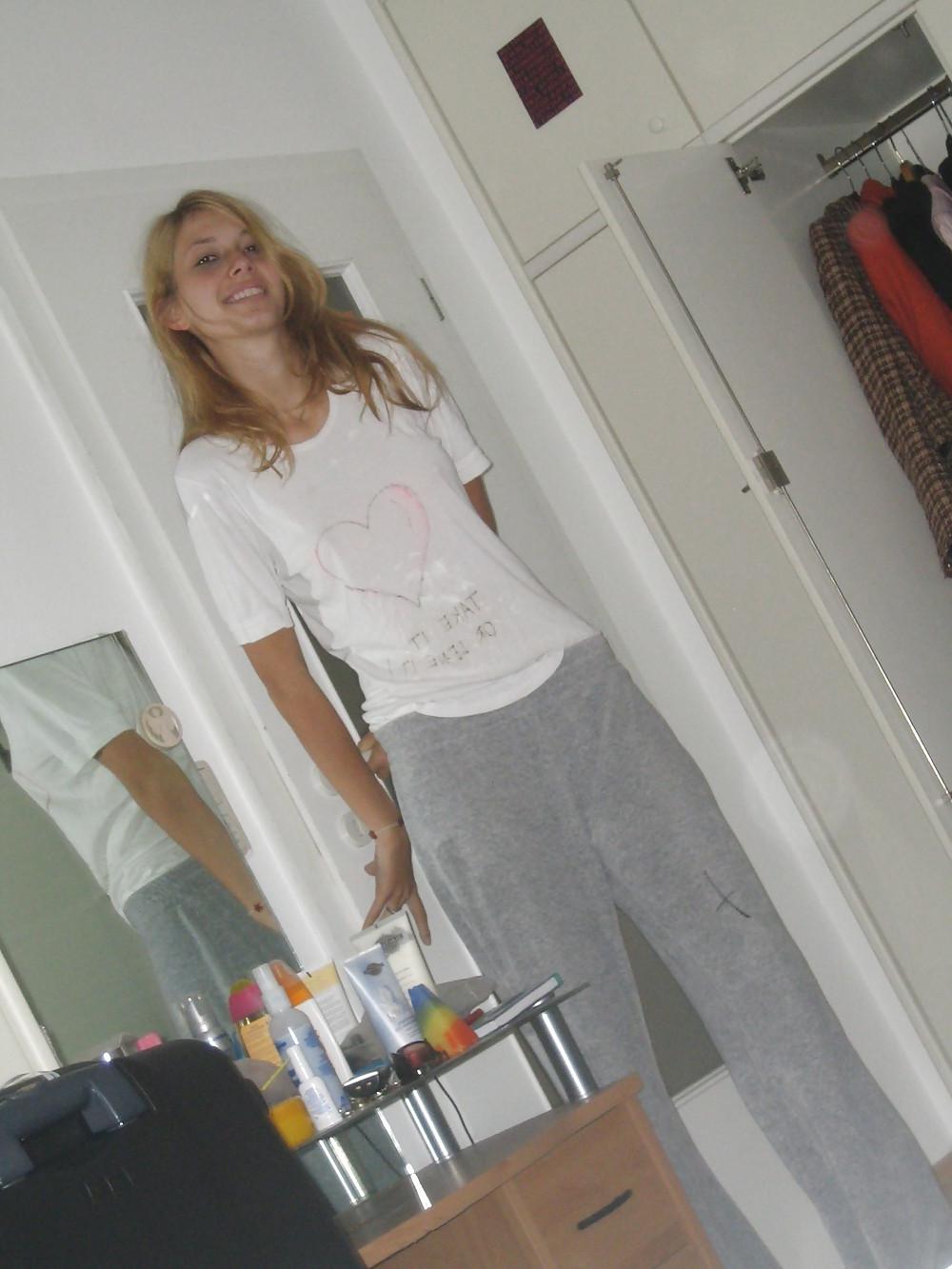 25P German Blond Teen