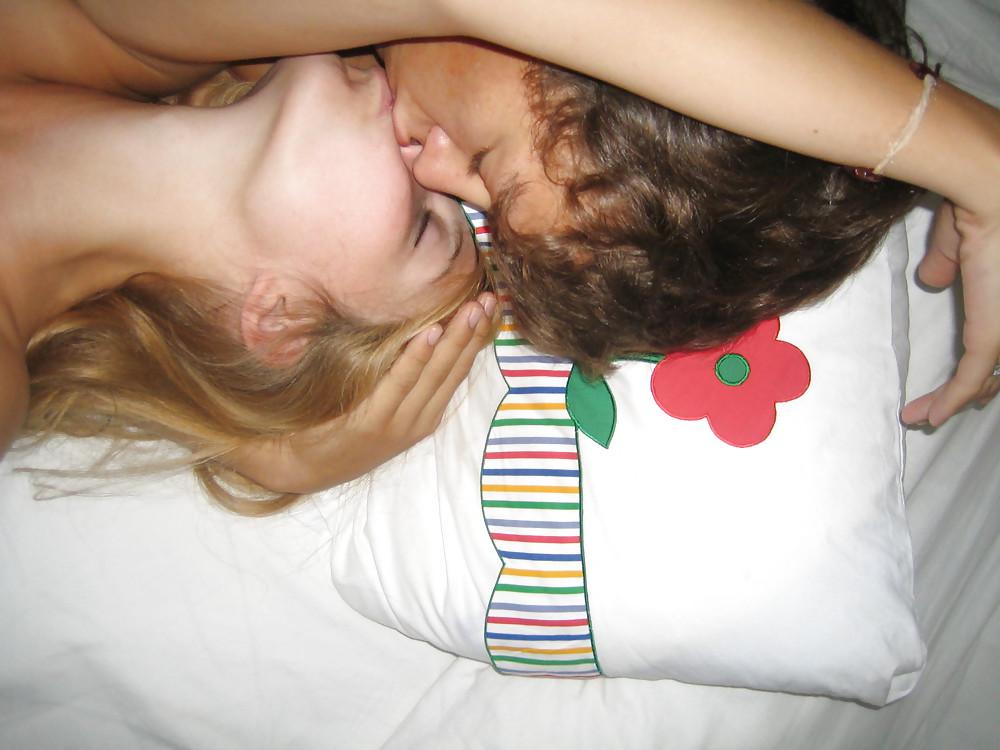 25P German Blond Teen
