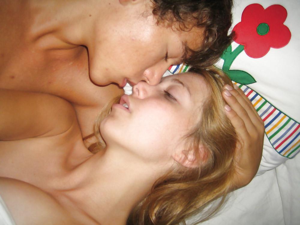 25P German Blond Teen