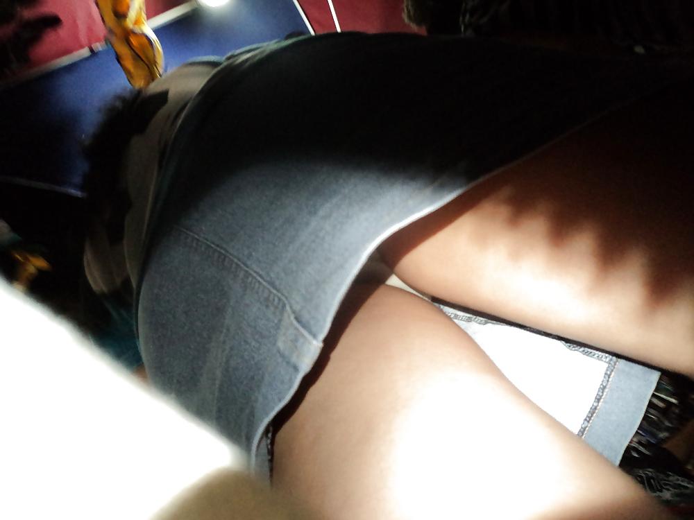 8P (boso) pix sa bus stop