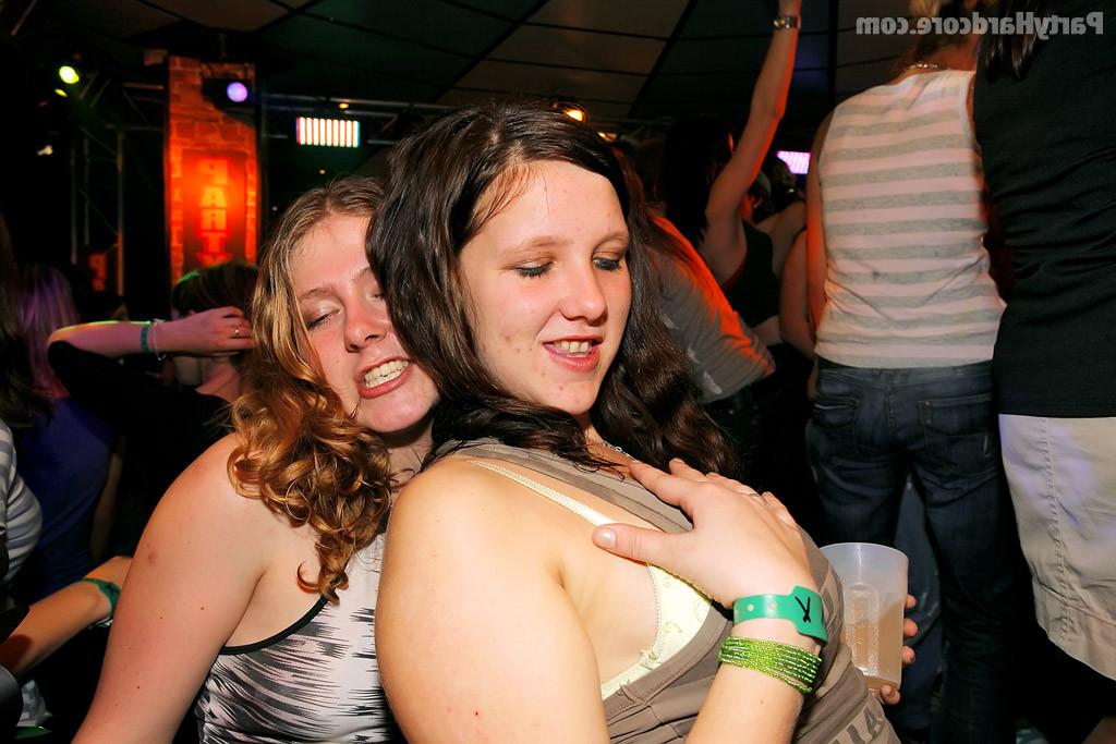 11P Girls and strippers sex at the club