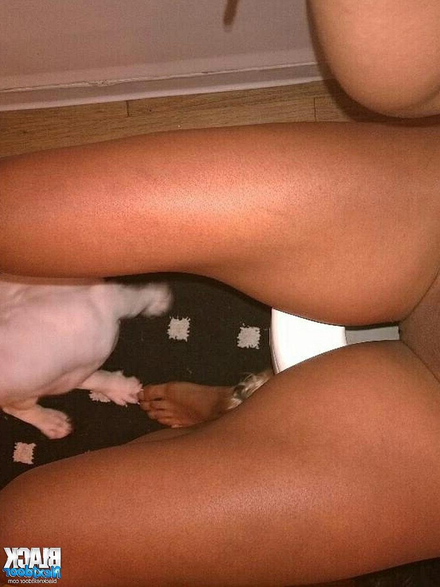 10P Stunning big round tits on a solo black amateur